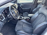 Kia proceed personenauto - afbeelding 13 van  13