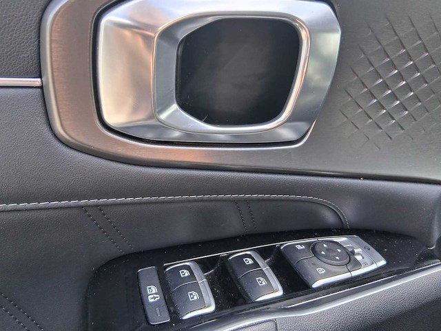 Kia sorento 1.6 t-gdi hybrid 2wd dynamicplusline 7persoons 2022 pano | p-268-kz - afbeelding 28 van  43