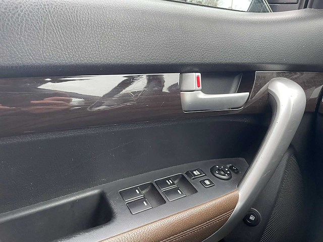 Kia sorento 2.4 x-clusive 4wd 7persoons 2010 | 11-njt-7 - afbeelding 13 van  20