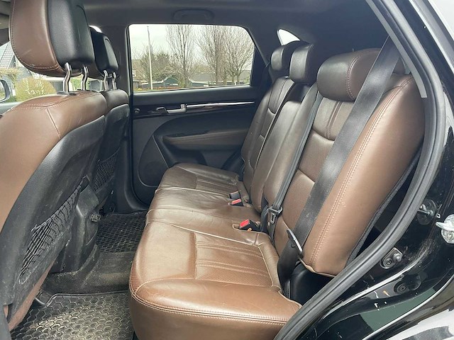 Kia sorento 2.4 x-clusive 4wd 7persoons 2010 | 11-njt-7 - afbeelding 4 van  17