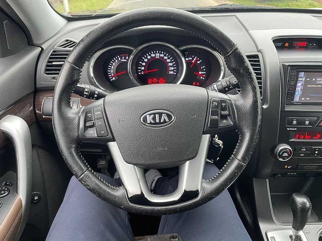 Kia sorento 2.4 x-clusive 4wd 7persoons 2010 | 11-njt-7 - afbeelding 7 van  17