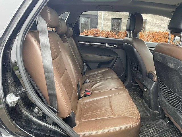 Kia sorento 2.4 x-clusive 4wd 7persoons 2010 | 11-njt-7 - afbeelding 8 van  17