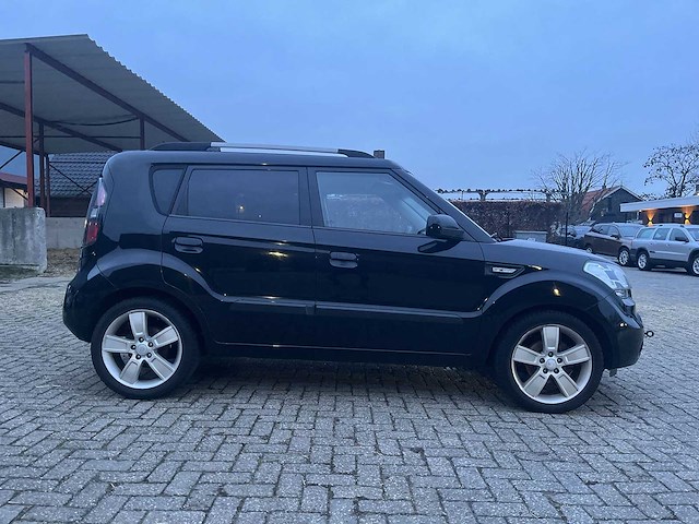 Kia soul 1.6 x-ecutive 2011 | 15-pdr-1 - afbeelding 2 van  8