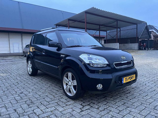 Kia soul 1.6 x-ecutive 2011 | 15-pdr-1 - afbeelding 4 van  8