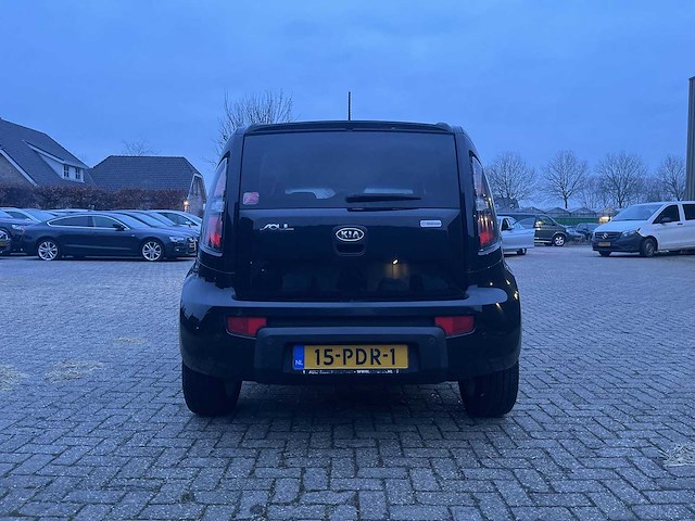 Kia soul 1.6 x-ecutive 2011 | 15-pdr-1 - afbeelding 8 van  8