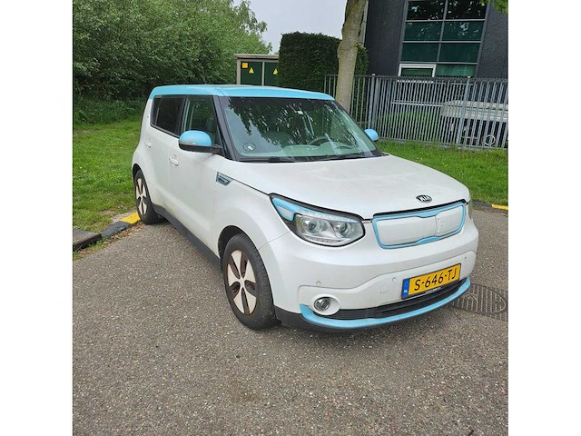 Kia soul ev executiveline 27 kwh automaat, s-646-tj fotos - afbeelding 2 van  9