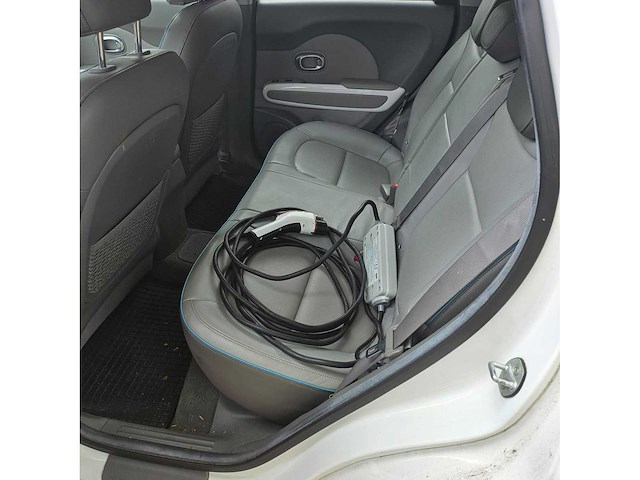 Kia soul ev executiveline 27 kwh automaat, s-646-tj fotos - afbeelding 5 van  9