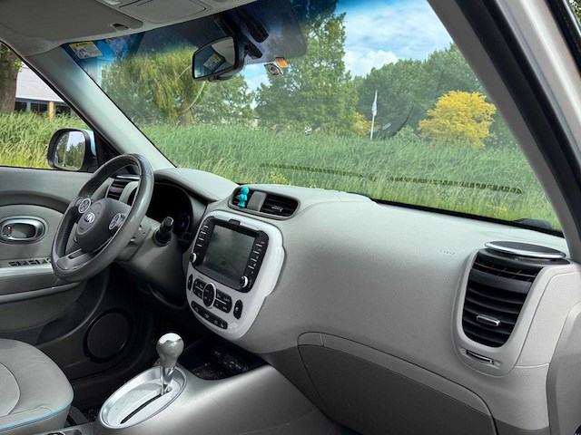 Kia soul ev executiveline 27 kwh automaat, s-646-tj - afbeelding 15 van  18
