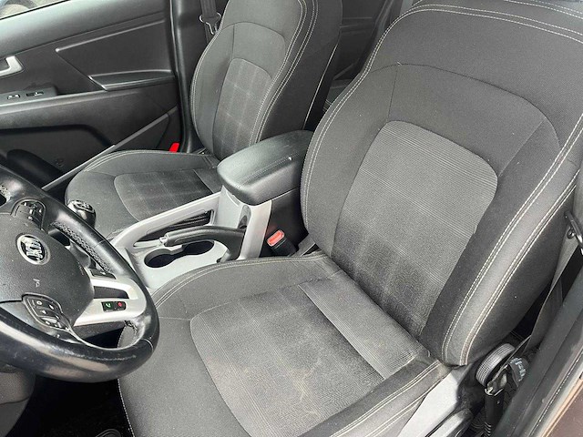 Kia sportage 1.6 gdi; s-509-tx - afbeelding 15 van  19