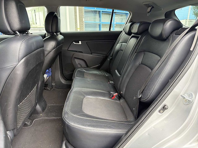 Kia sportage 1.6 gdi x-ecutive | 88-rkg-3 i - afbeelding 17 van  28