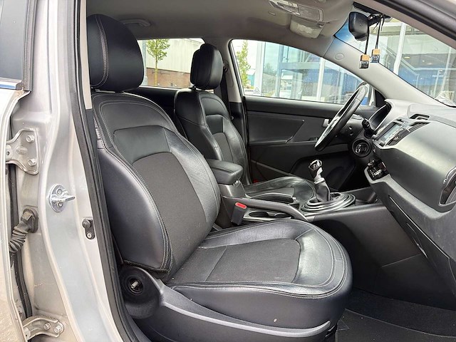 Kia sportage 1.6 gdi x-ecutive | 88-rkg-3 i - afbeelding 19 van  28