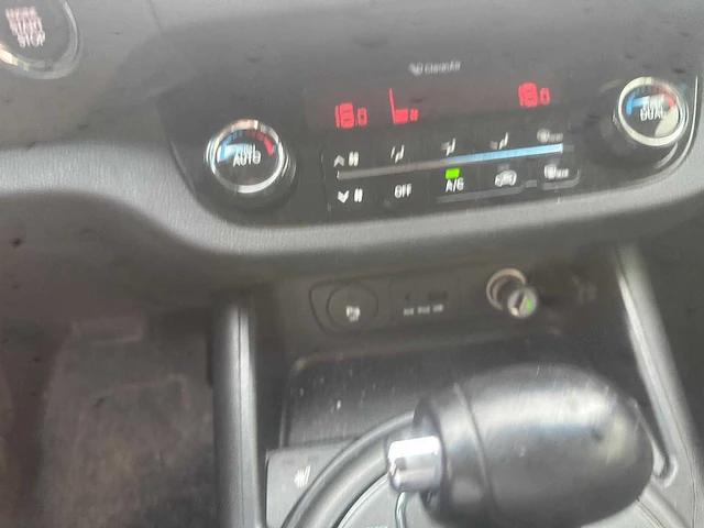 Kia sportage 2.0 x clusive* 06-rvl-7 - afbeelding 6 van  16