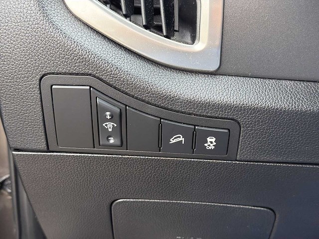 Kia sportage 2.0 x-clusive automaat | 57-ppp-6 - afbeelding 4 van  33