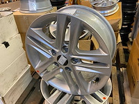 Kia velg (4x) - afbeelding 1 van  4