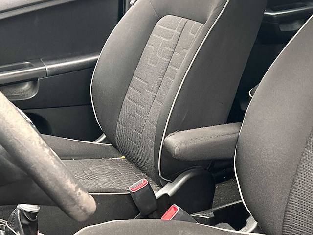 Kia venga 1.4 cvvt x-tra 2010 | 28-lbj-3 - afbeelding 27 van  45