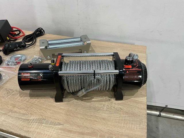 Kibani - 12v 5897 kg - lier - afbeelding 7 van  10