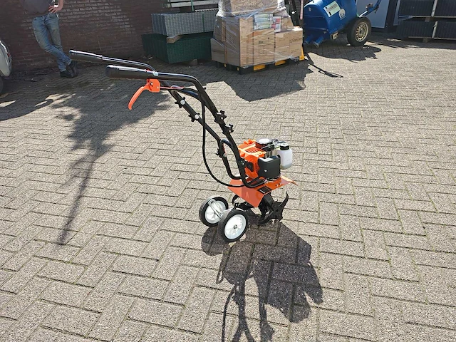 Kibani - 2025 - gtt3002 - mini grondfrees 30 cm - afbeelding 4 van  9