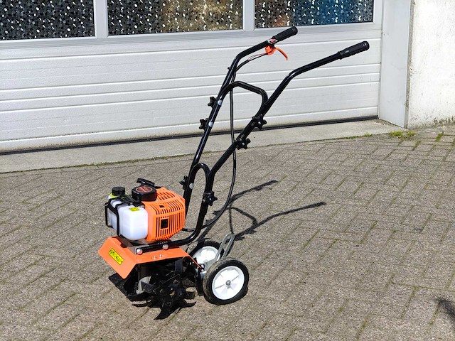 Kibani - mini grondfrees - afbeelding 1 van  9