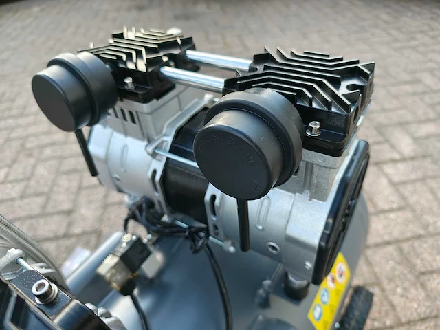 Kibani - olievrije compressor - afbeelding 3 van  15