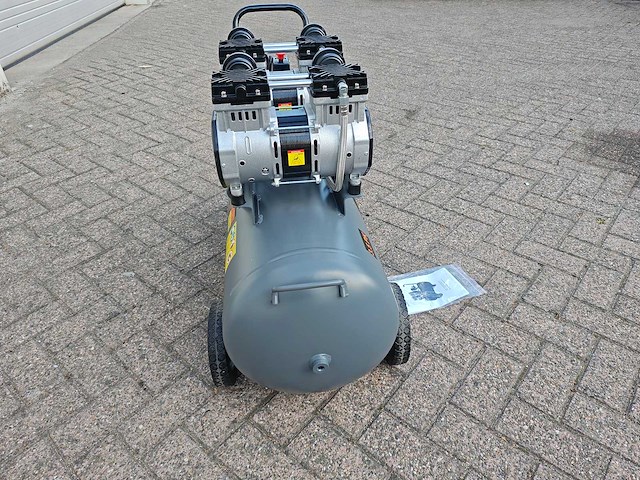 Kibani - olievrije compressor - afbeelding 13 van  15