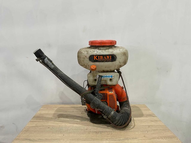 Kibani - rugspuit - afbeelding 4 van  7