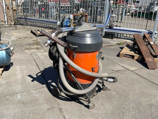 Kiekens c-301 industriële stofzuiger - afbeelding 2 van  3