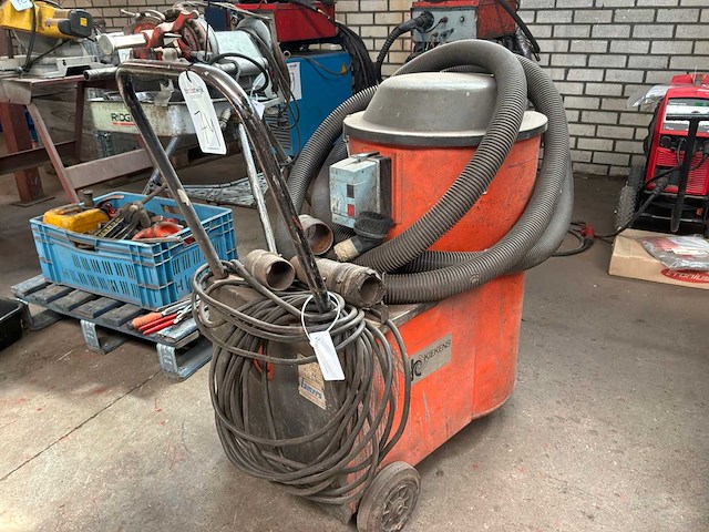 Kiekens c-335 industriële stofzuiger - afbeelding 1 van  5