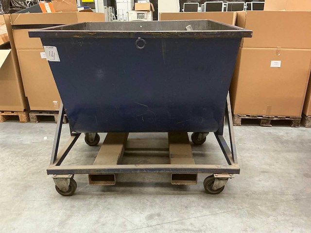 Kiepcontainer - afbeelding 1 van  9