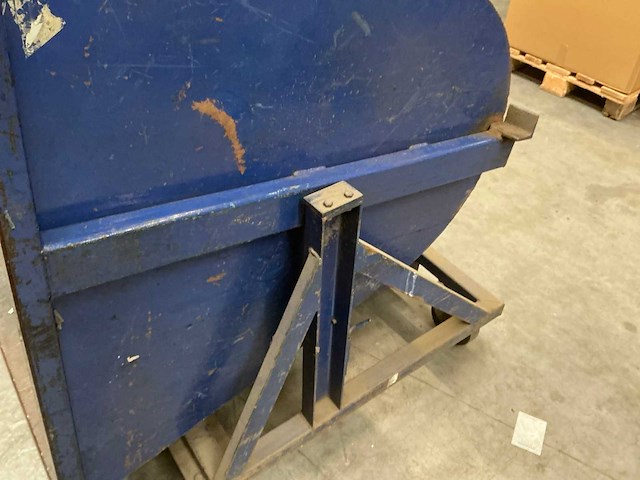 Kiepcontainer - afbeelding 8 van  9