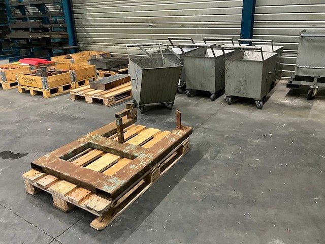 Kiepcontainers (7x) - afbeelding 1 van  7