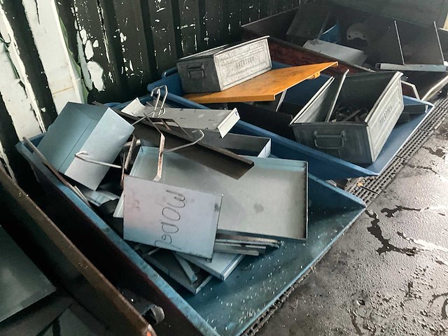 Kiep/kantelcontainer (11x) - afbeelding 14 van  17