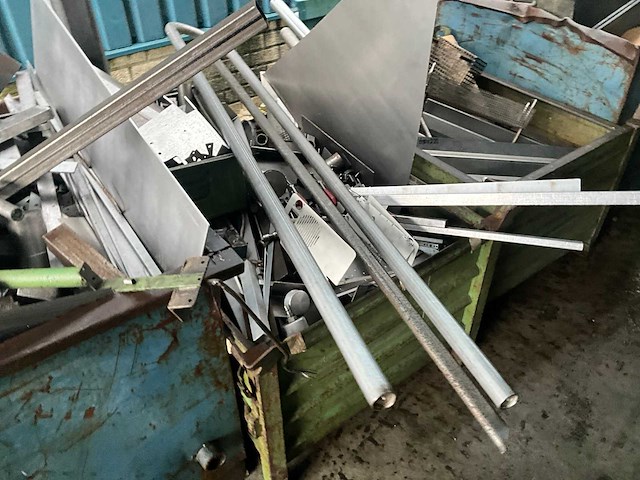 Kiep/kantelcontainer (11x) - afbeelding 9 van  17