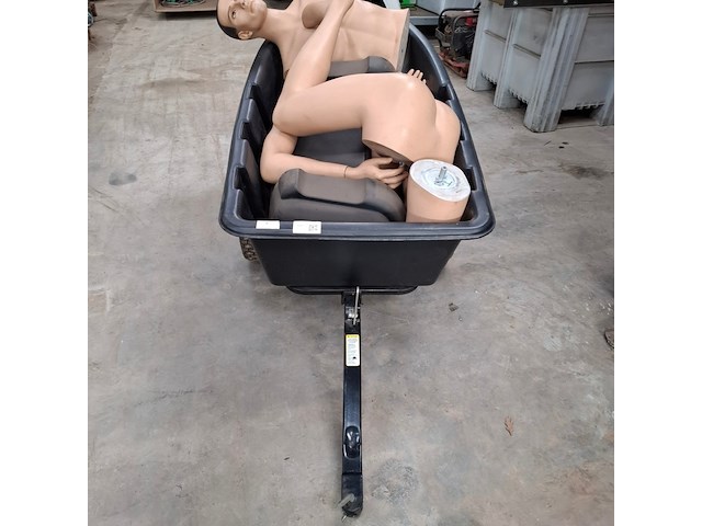 Kiepwagen met kunststof bak - afbeelding 3 van  5