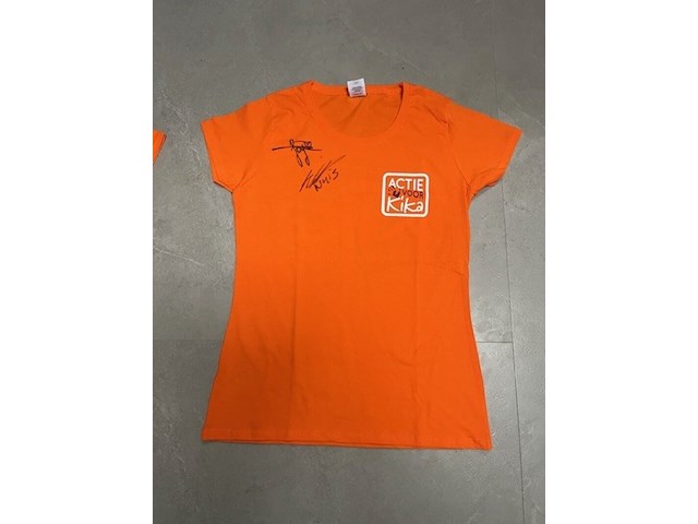 Kika t-shirt, gesigneerd door joy beune en kjeld nuis, maat l - afbeelding 1 van  6
