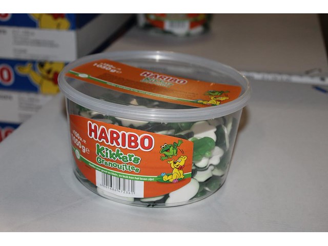 Kikkers haribo in 8 overdozen met 6 emmers a 150 stuks. tht 7-2026. - afbeelding 1 van  2
