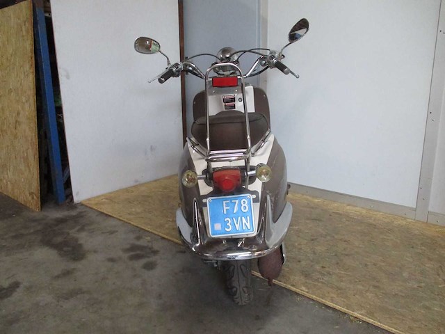 Killer bee custom retro - snorscooter - scooter - afbeelding 7 van  7