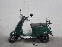 Killerbee - bromscooter - vxl - 4t 45km uitvoering dzl31v - afbeelding 1 van  7