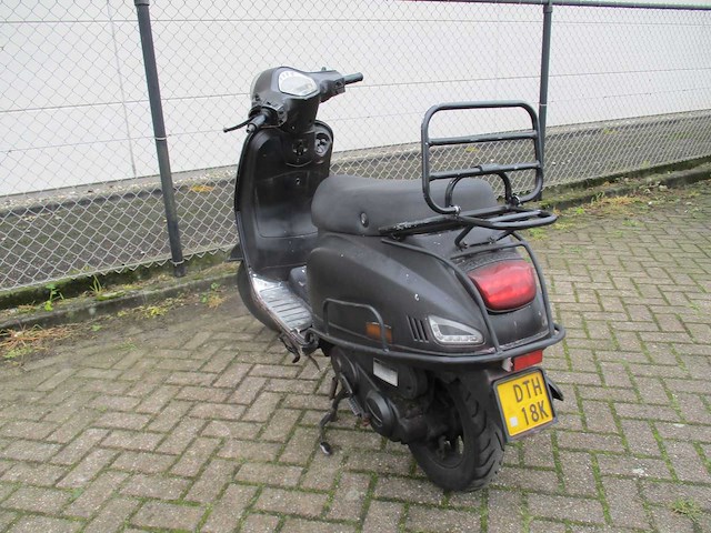 Killerbee - bromscooter - vxl - scooter - afbeelding 3 van  12