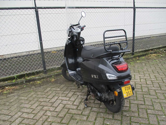 Killerbee - bromscooter - vxl injectie - scooter - afbeelding 2 van  11
