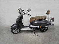 Killerbee - snorscooter - custom retro - 4t 25km uitvoering fv244p - afbeelding 1 van  7