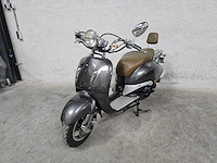 Killerbee - snorscooter - custom retro - 4t 25km uitvoering fv244p - afbeelding 4 van  7