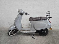 Killerbee - snorscooter - luxe - 4t 25km uitvoering fdb52s - afbeelding 1 van  7