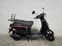 Killerbee - snorscooter - sport - 4t 25km uitvoering fdg41t - afbeelding 1 van  4