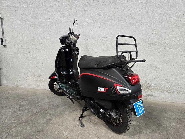 Killerbee - snorscooter - sport - 4t 25km uitvoering fdg41t - afbeelding 4 van  4