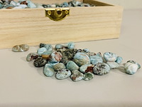 Kilo larimar trommelsteen - afbeelding 2 van  3