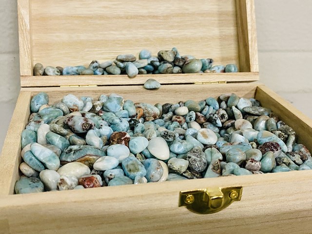 Kilo larimar trommelsteen - afbeelding 3 van  3