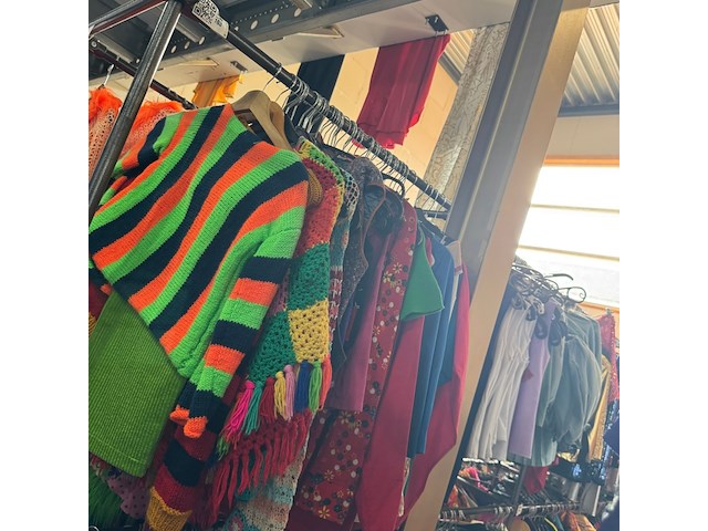 Kind diverse verkleedkleding - afbeelding 1 van  6
