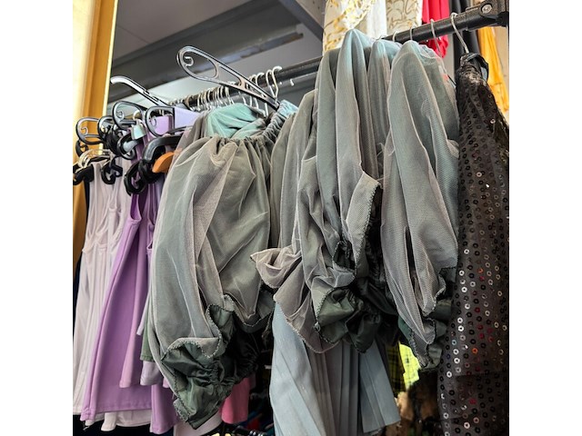 Kind diverse verkleedkleding - afbeelding 3 van  6
