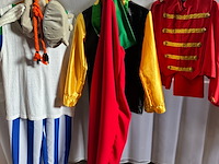 Kind flower power, hulk acro, asterix, michael jackson - afbeelding 6 van  6