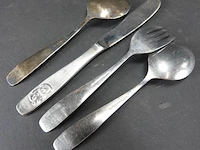 Kinder couvert diverse merken - afbeelding 4 van  5
